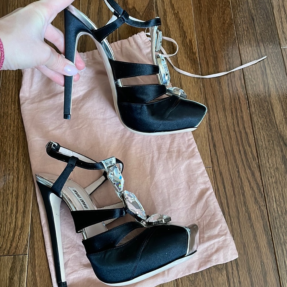 Miu Miu AUTHENTIC ❗️ Brand New limited sparkly sandals, paid 2500$, size EU 36 - Picture 5 of 7
